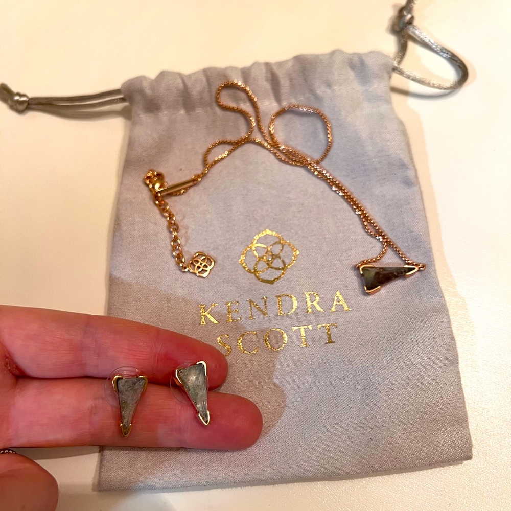 Kendra Scott set of necklace and earrings